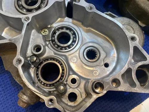 1998 YAMAHA YZ125 YZ 125 OEM LEFT & RIGHT SIDE ENGINE MOTOR CRANKCASES OEM YZ125