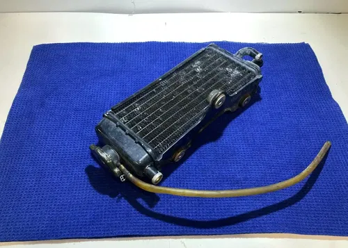 1998 96-01 YZ 125 Right Side Radiator OEM Fill Side Cap Yamaha YZ 125 Radiator