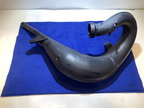 1999 Yamaha YZ125 YZ 125 OEM Original Exhaust Header Pipe Manifold Chamber #01