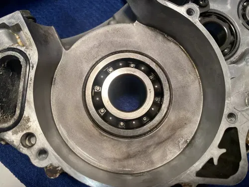 2000 YAMAHA YZ250 OEM RIGHT & LEFT ENGINE MOTOR CRANKCASE CRANK CASE SET BLOCK