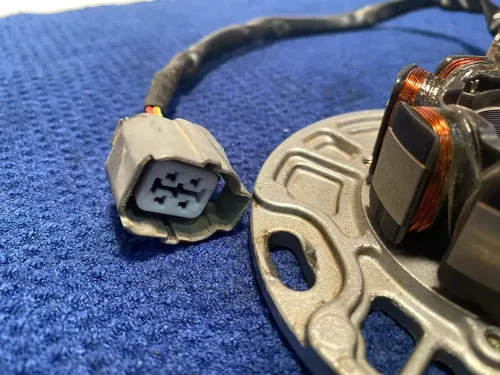 01-02 KAWASAKI KX125 OEM GOOD STATOR MAGNETO GENERATOR ALTERNATOR HARNESS 2002