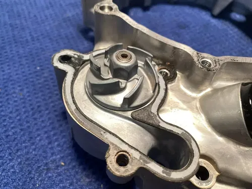 02-18 2003 YZ85 YZ 85 OEM Inner Outer Clutch Cover Water Pump Right Case Housing