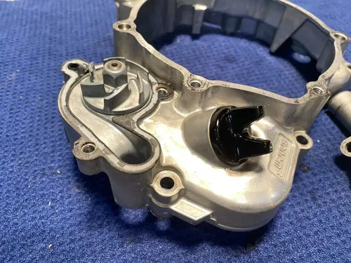 02-18 2003 YZ85 YZ 85 OEM Inner Outer Clutch Cover Water Pump Right Case Housing