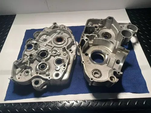 2004 KTM 525 EXC ENGINE CASES LEFT & RIGHT OEM KTM 525 CASES OEM CASES