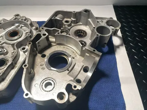 2004 KTM 525 EXC ENGINE CASES LEFT & RIGHT OEM KTM 525 CASES OEM CASES