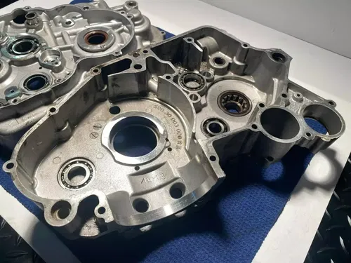 2004 KTM 525 EXC ENGINE CASES LEFT & RIGHT OEM KTM 525 CASES OEM CASES