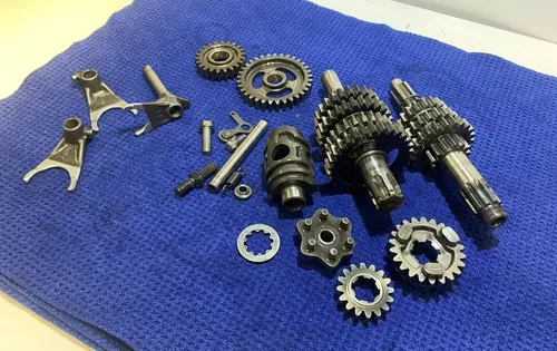 2007 KAWASAKI KX85 OEM ENGINE TRANSMISSION TRANNY ASSEMBLY GEARS OEM KX 85