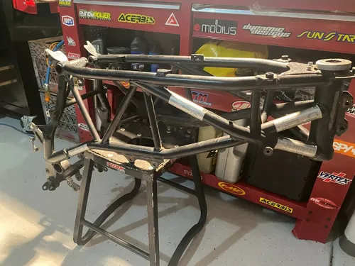 2005 KTM 950 ADVENTURE OEM MAIN FRAME CHASSIS 950 KTM ADVENTURE FRAME CLN TITL
