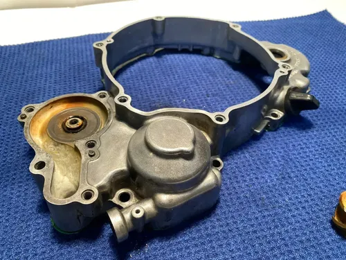2000 00-02 KX125 KX 125 Inner Intermediate Clutch Cover Water Pump Housing Case