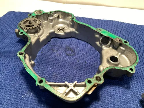 2000 00-02 KX125 KX 125 Inner Intermediate Clutch Cover Water Pump Housing Case