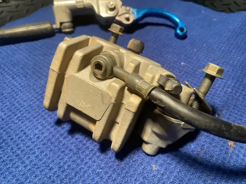 2004 YZ125 Front Brake Assembly OEM Caliper Hose Yamaha YZ 125