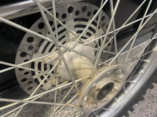2000 RM 125 COMPLETE FRONT WHEEL 21 RIM TIRE GENUINE SUZUKI RM 125 FRONT WHEEL