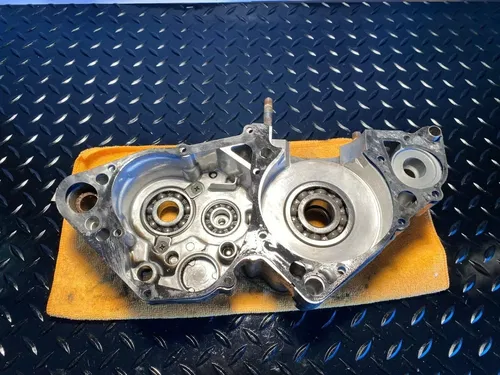 1999 96-00 Suzuki RM250 RM 250 Left Side Engine Crankcase Crank Case Half Block