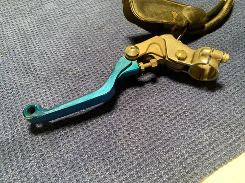 2007 Yamaha Yz85 CLUTCH LEVER AND CABEL ASSEMBLY BLUE LEVER YAMAHA YZ85