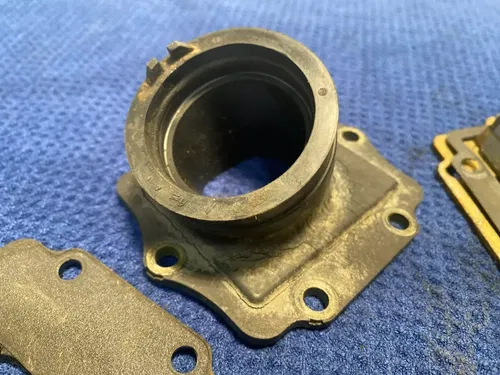 2002- 1997-2002 KAWASAKI KX125 INTAKE REED BLOCK & BOOT ASSEMBLY 12021-1116 KX