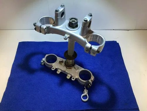 2001 01-03 Yamaha YZ125 YZ 125 OEM Triple Tree Clamp Steering Stem Upper Lower
