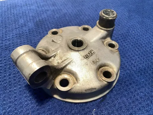 2000 YZ250 CYLINDER HEAD CAP POLISHED NEW SPARK GENUINE OEM YAMAHA YZ 250