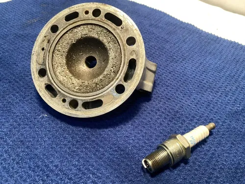 2000 YZ250 CYLINDER HEAD CAP POLISHED NEW SPARK GENUINE OEM YAMAHA YZ 250