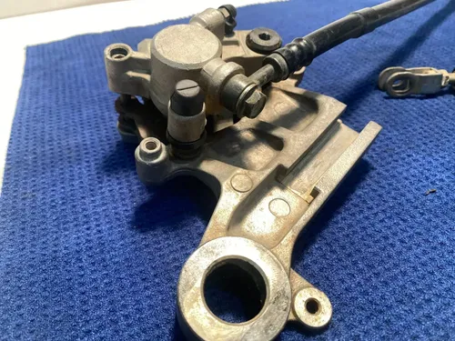 2000 1996- 2000 Suzuki RM125 OEM REAR BRAKE SYSTEM MASTER CYLINDER CALIPER RM250