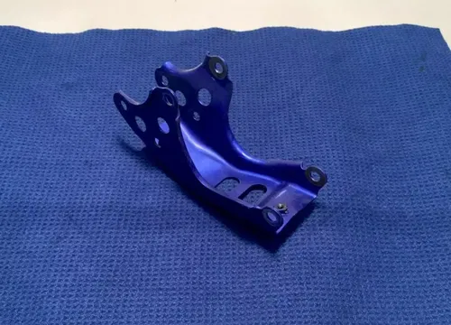 2003 Yamaha TTR125 TT-R 125E Lower Engine Motor Mount Bracket OEM TTR 125 YAMAHA