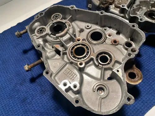 2002 KAWASAKI KX100 KX85 OEM LEFT RIGHT ENGINE MOTOR CRANKCASE CRANK CASES OEM