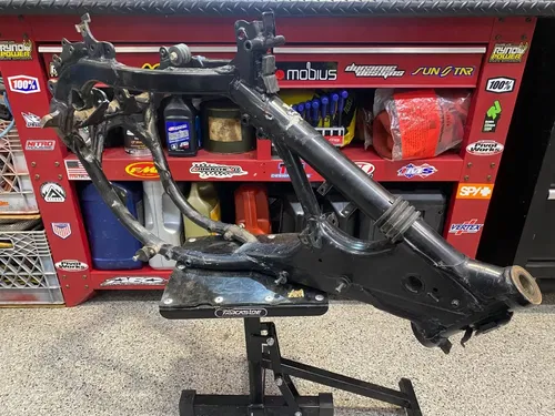 ✅1999 RM250 Main Frame Chassis SUZUKI RM 250 GENUINE OEM 1996-2000 WITH/PAPERS