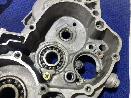 2004 YZ125 Crankcase Set OEM Engine Bottom End Crank Case Cases Yamaha YZ 125 04