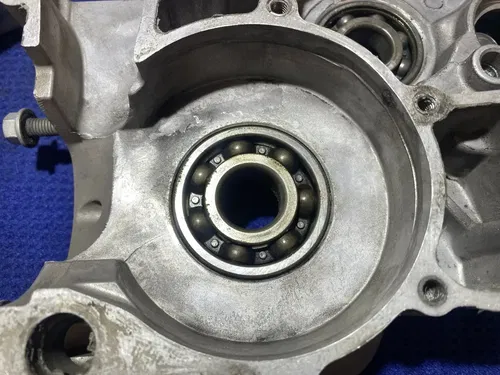 2004 YZ125 Crankcase Set OEM Engine Bottom End Crank Case Cases Yamaha YZ 125 04