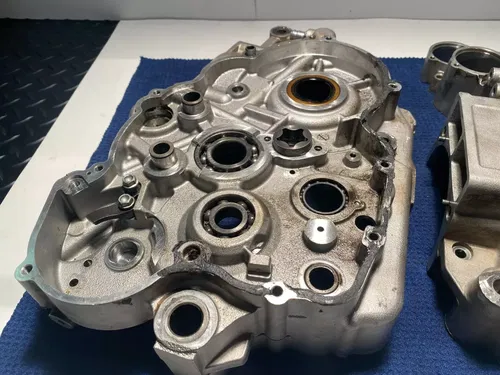 2004 KTM 525 EXC ENGINE CASES LEFT & RIGHT OEM KTM 525 CASES