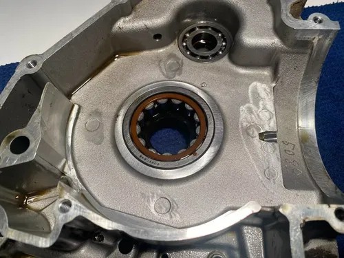 2004 KTM 525 EXC ENGINE CASES LEFT & RIGHT OEM KTM 525 CASES