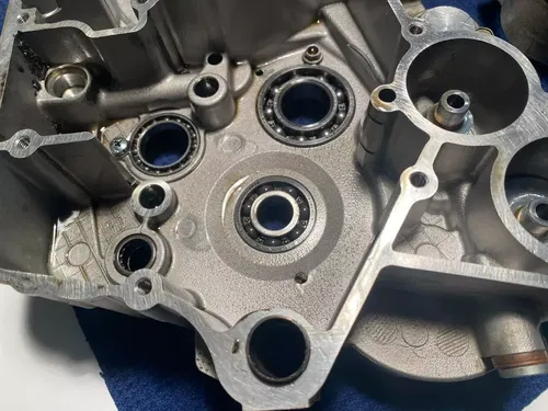 2004 KTM 525 EXC ENGINE CASES LEFT & RIGHT OEM KTM 525 CASES