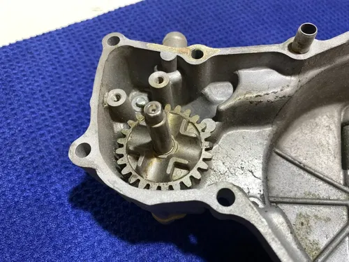 1998 96-07 HONDA CR80R CR85R OEM RIGHT CASE INNER CLUTCH COVER 11330-GBF-J20