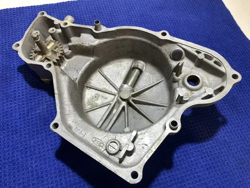 1998 96-07 HONDA CR80R CR85R OEM RIGHT CASE INNER CLUTCH COVER 11330-GBF-J20