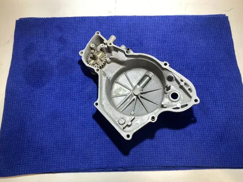 1998 96-07 HONDA CR80R CR85R OEM RIGHT CASE INNER CLUTCH COVER 11330-GBF-J20