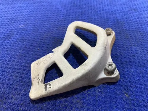 1998 YZ125 OEM YAMAHA Front Sprocket Chain Cover Guard CHAIN GUARD OEM YAMAHA