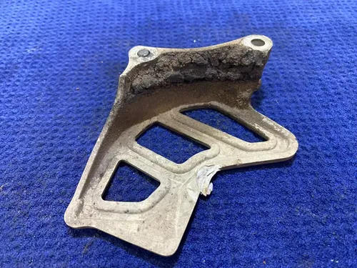 1998 YZ125 OEM YAMAHA Front Sprocket Chain Cover Guard CHAIN GUARD OEM YAMAHA