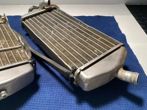2004 KTM 525 EXC LEFT RIGHT RADIATOR ASSEMBLY KTM 525 CHAIN COOLING RADIATOR OEM