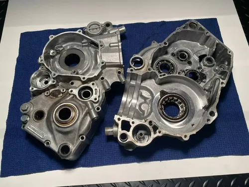 2019 FC 450 XC-F Crankcase Set OEM Left Right Engine Crank Case Cases 2016-2022