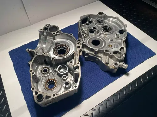2019 FC 450 XC-F Crankcase Set OEM Left Right Engine Crank Case Cases 2016-2022