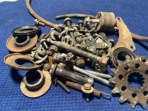 2002 YZ250 OEM YAMAHA MISC FRAME HARDWEAR BOLTS YAMAHA YZ250 OEM HARDWEAR