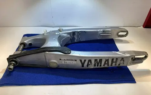 99-01 2001 YZ125 YZ 125 OEM Swingarm Swing Arm Rear Suspension Support Assembly