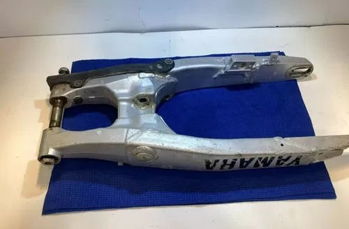 99-01 2001 YZ125 YZ 125 OEM Swingarm Swing Arm Rear Suspension Support Assembly