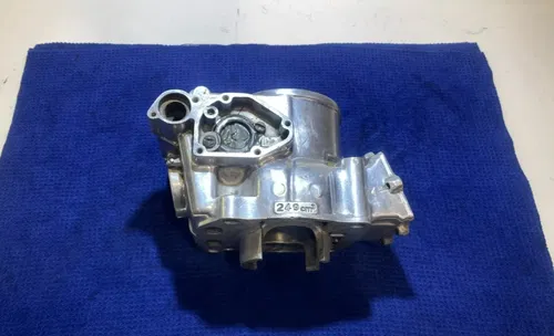 1999 SUZUKI RM250 RM 250 OEM ENGINE MOTOR CYLINDER BORE JUG HEAD TOP END RM 250