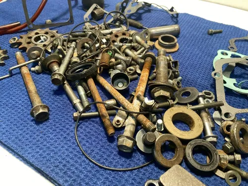 2000 RM 125 OEM SUZUKI MISC FRAME & MOTOR HARDWEAR BOLTS SUZUKI OEM HARDWEAR #2