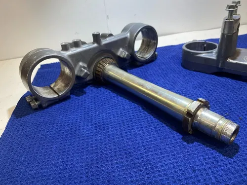 1996 - 2000 Suzuki RM250 RM125 Triple Clamps Steering Stem Tree 51410-36E60