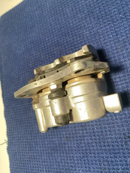 2002 YZ250f Front Brake Caliper NISSIN Pads Piston YAMAHA YZ250F OEM 00-02