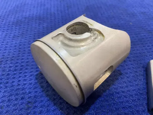 2001 YZ 125 YAMAHA PISTON PIN AND BEARING ASSEMBLY YZ 125 YAMAHA PISTON KIT