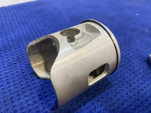 2001 YZ 125 YAMAHA PISTON PIN AND BEARING ASSEMBLY YZ 125 YAMAHA PISTON KIT