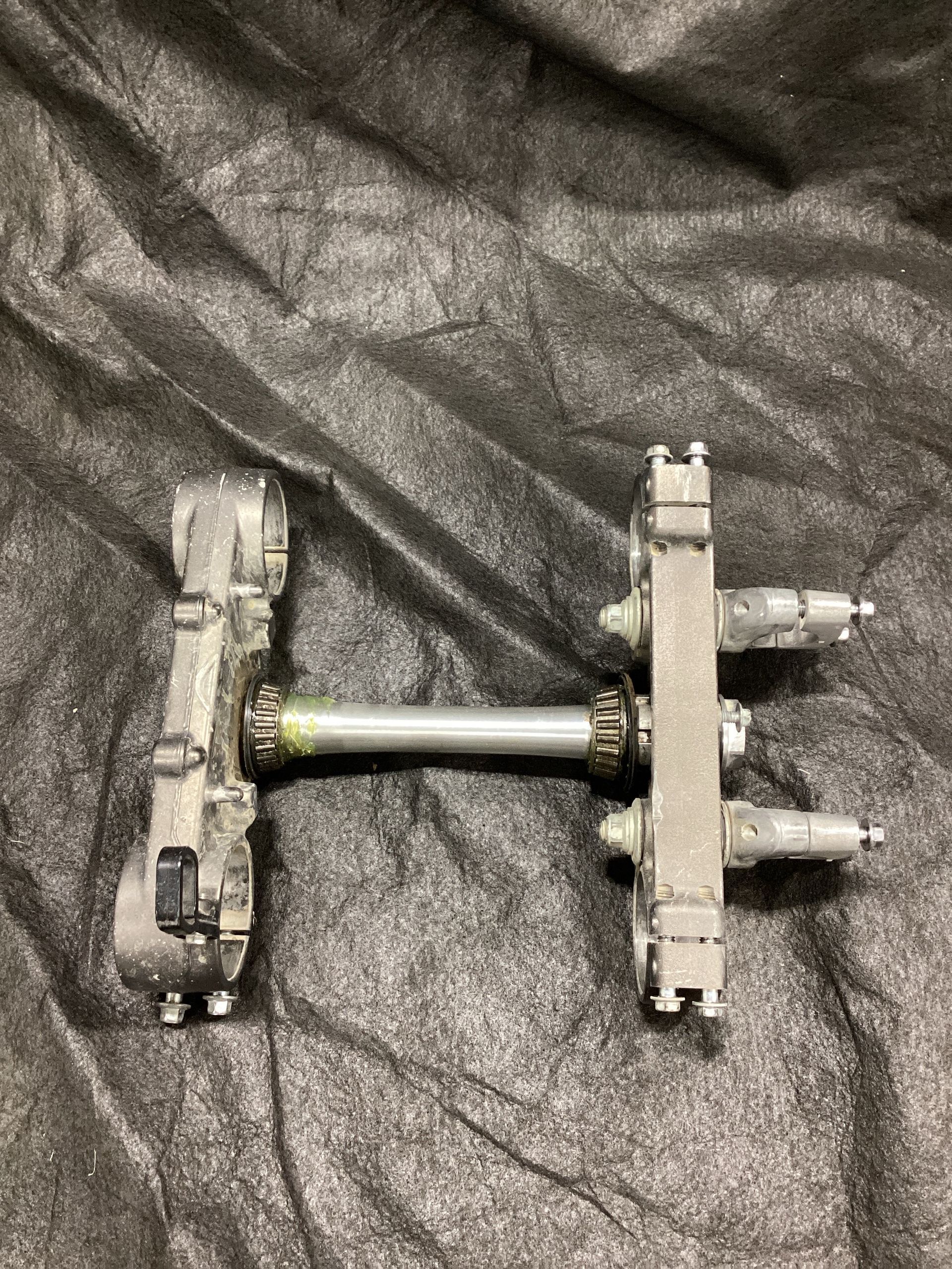 2016 YZ450F Yamaha Triple Clamps