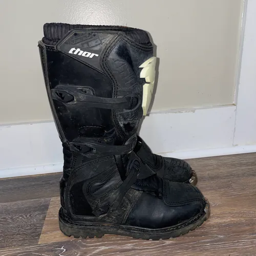 Thor Boots - Size 7
